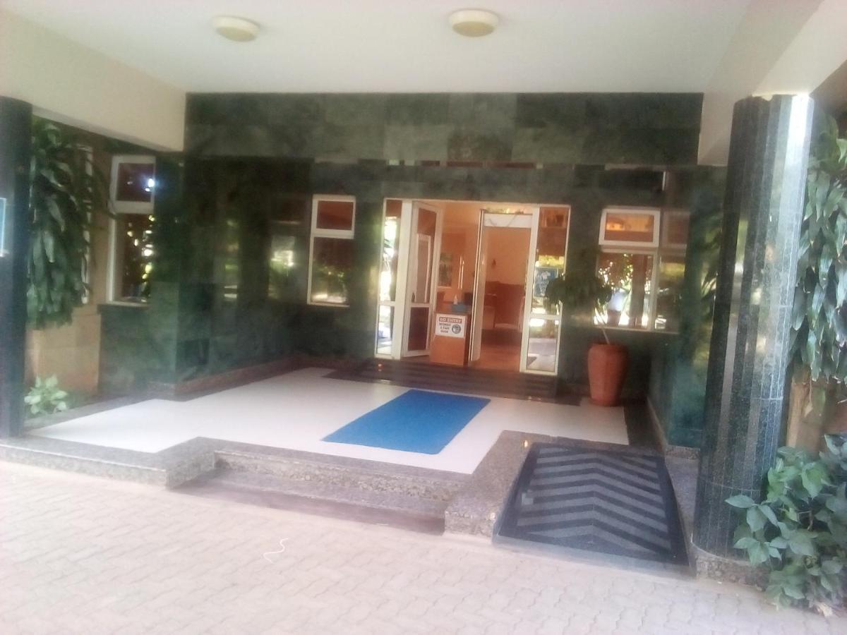 Palm Oasis Resort Garissa Zewnętrze zdjęcie